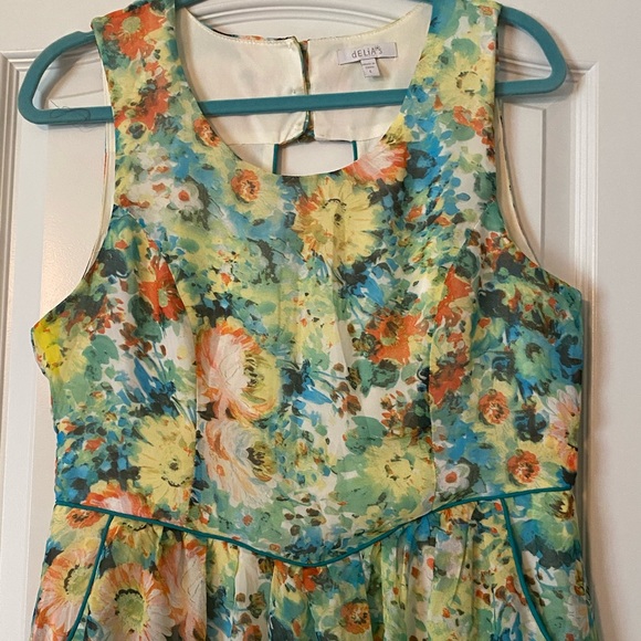 floral skater dress with keyhole back - Picture 3 of 7